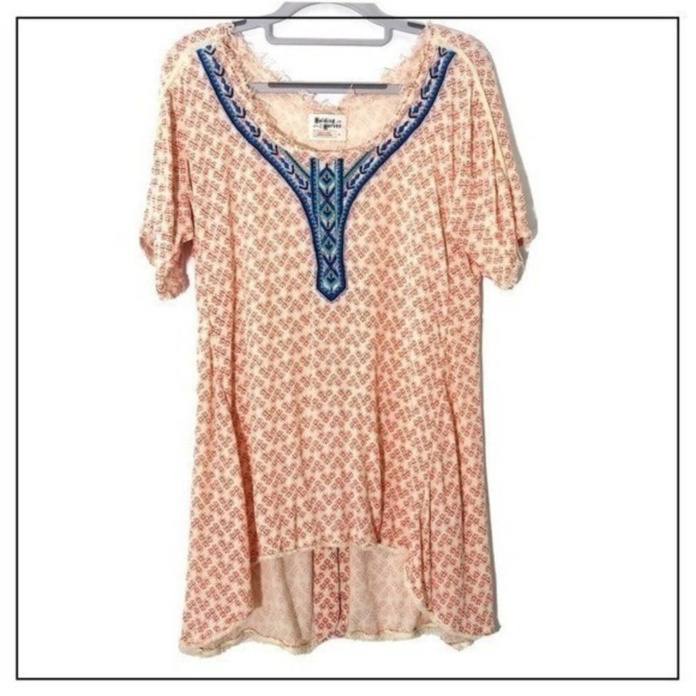 Holding Horses Top Women M Coral Boho Gauze Embroidered Peasant Resort Breezy